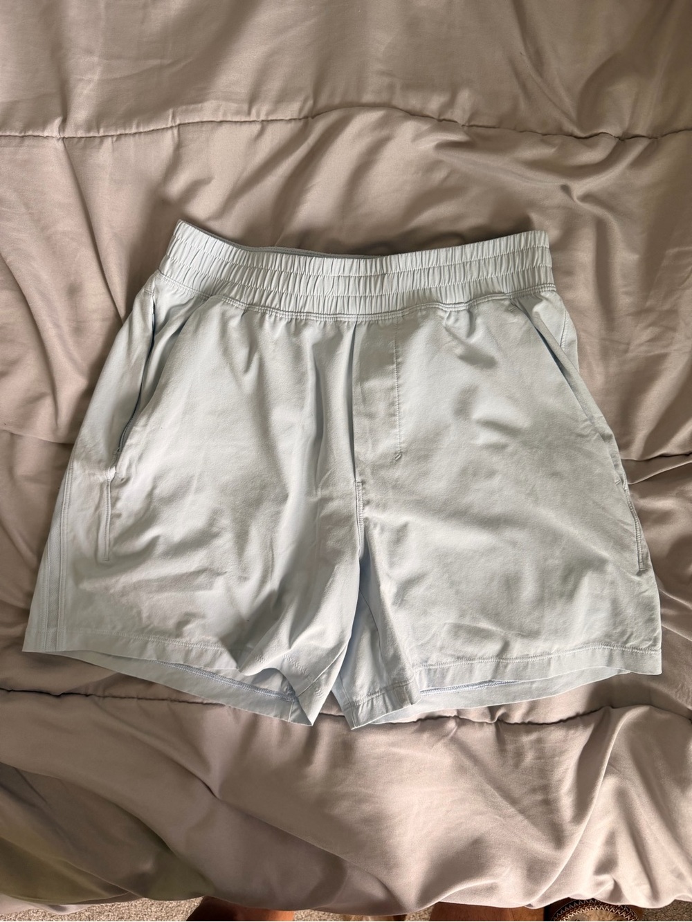 LULULEMON LINED PACE BREAKERS XS Light Blue